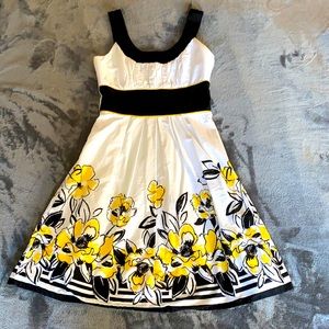 Maurices Size 1 zip back sleeveless dress